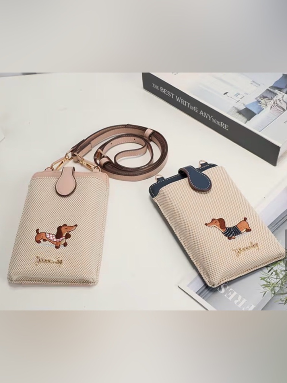 🚨Last 1 🚨New Embroidered Dachshund Crossbody Bags - Picture 6 of 12